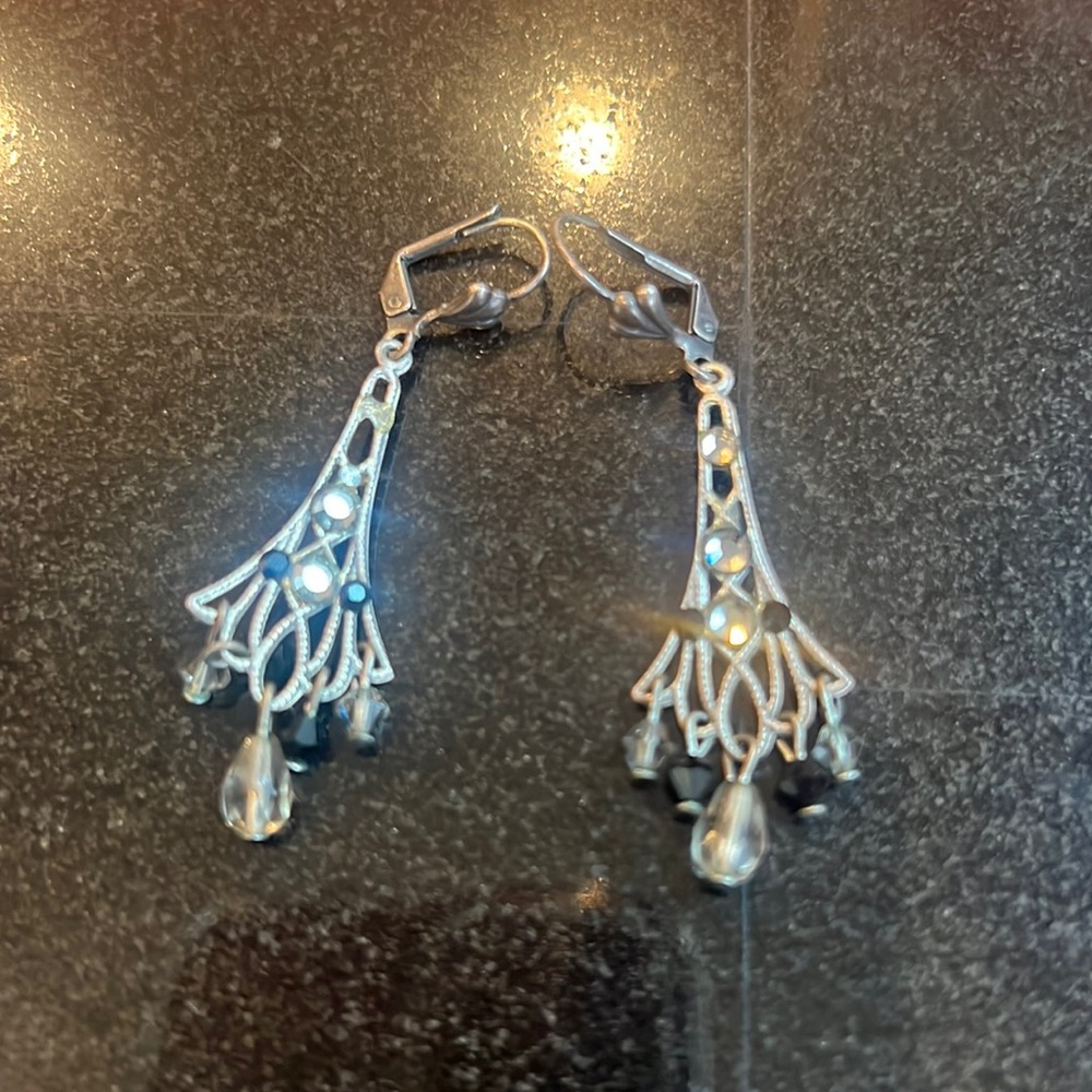 Dangle earrings
